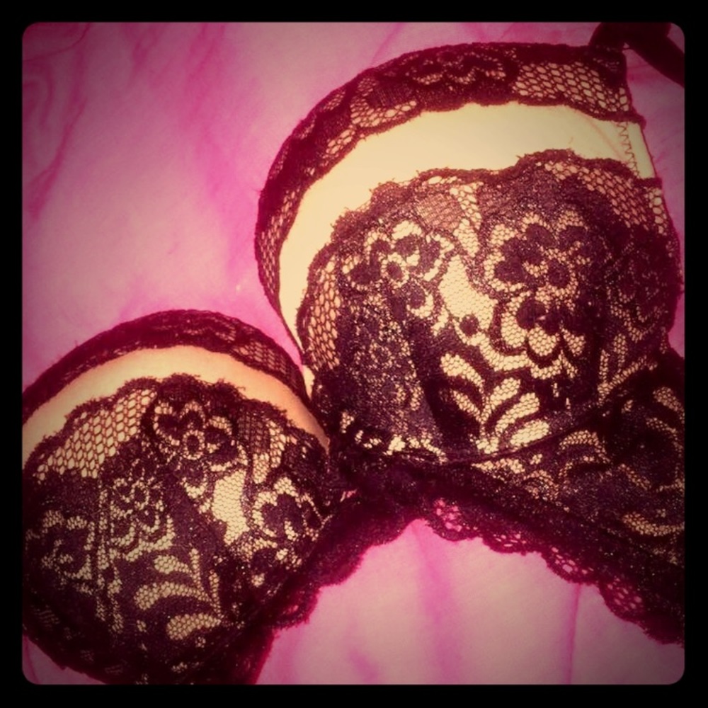 Black and beige push-up lingerie ❤️